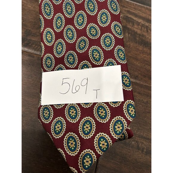 Brooks Brothers Makers Classic Burgundy Silk Tie With Medallion Pattern - Picture 6 of 7